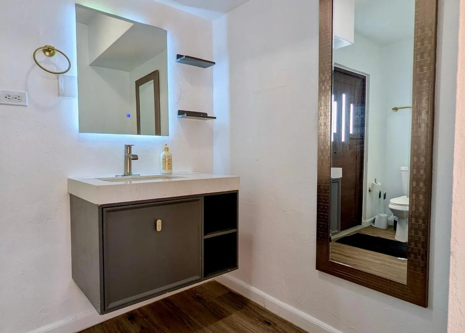 Modern Oceanfront Apartment Arecibo 0*,  Puerto Rico
